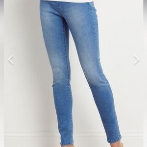 Womens Soft Surroundings supremely soft pull on skinny jean Crawford wash large